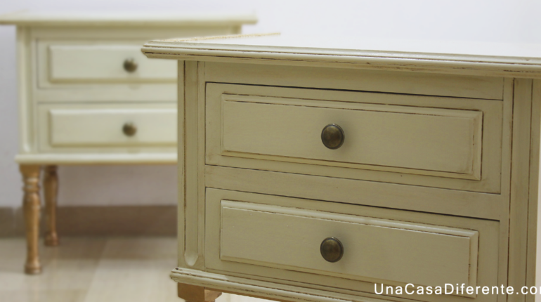 Como-pintar-muebles-vintage-furniture-blanco-envejecido